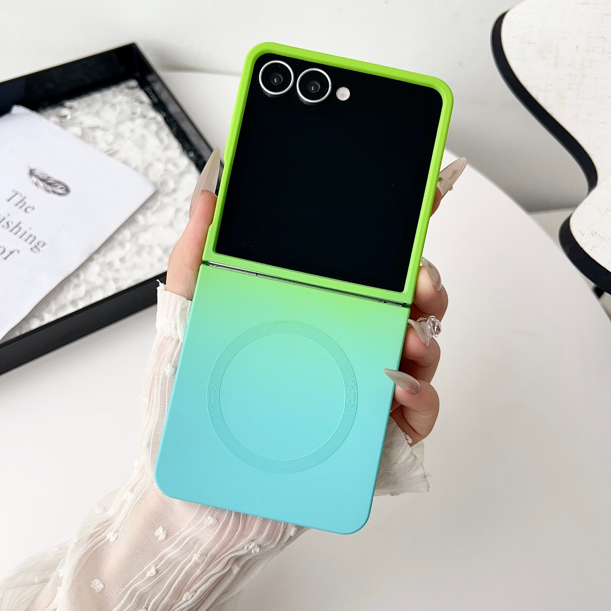Samsung Galaxy Z Flip 7 6 5 4  - Liquid Silicone Magnetic Phone Case incelemesi ve fiyatı